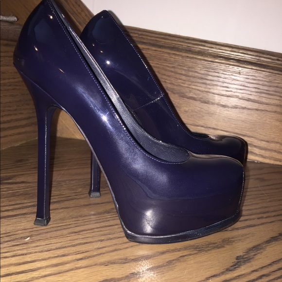 Yves Saint Laurent Navy Blue Patent Platform pumps - Picture 2 of 4